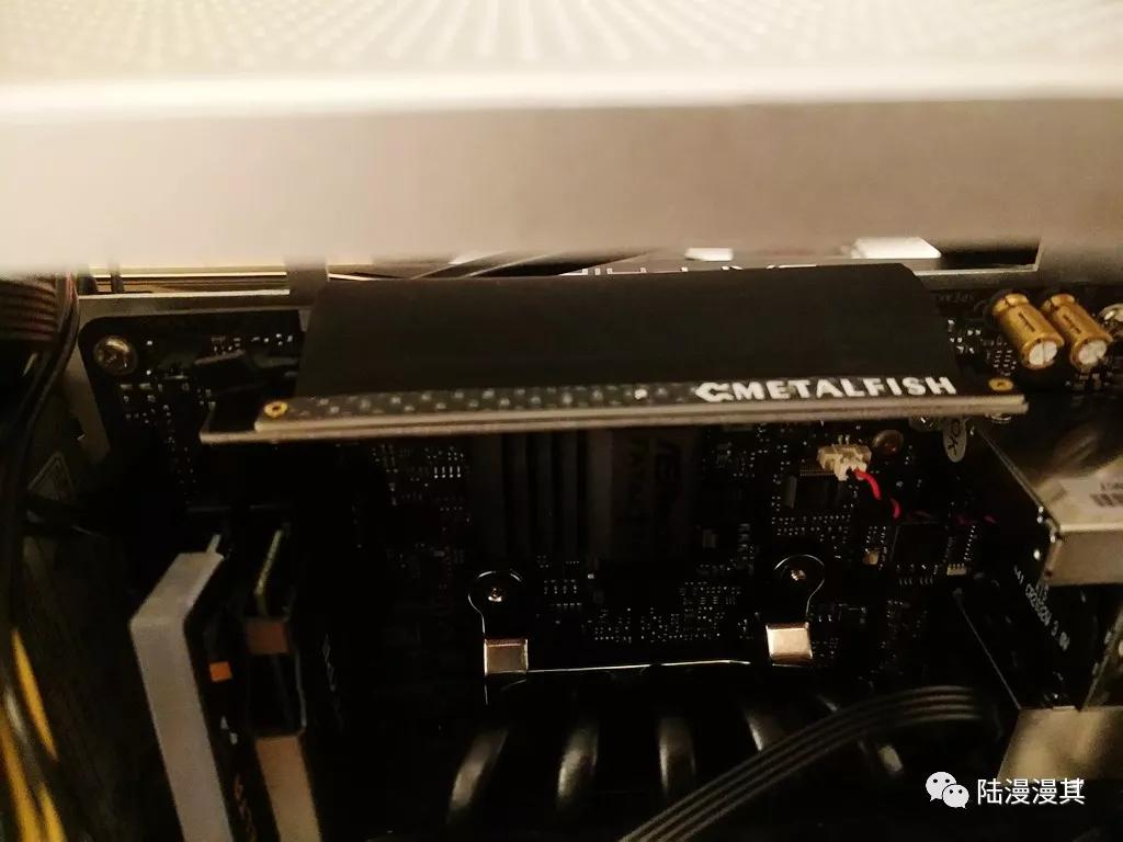 孤勇者mini机箱itx装机,240水冷itx机箱装机全过程