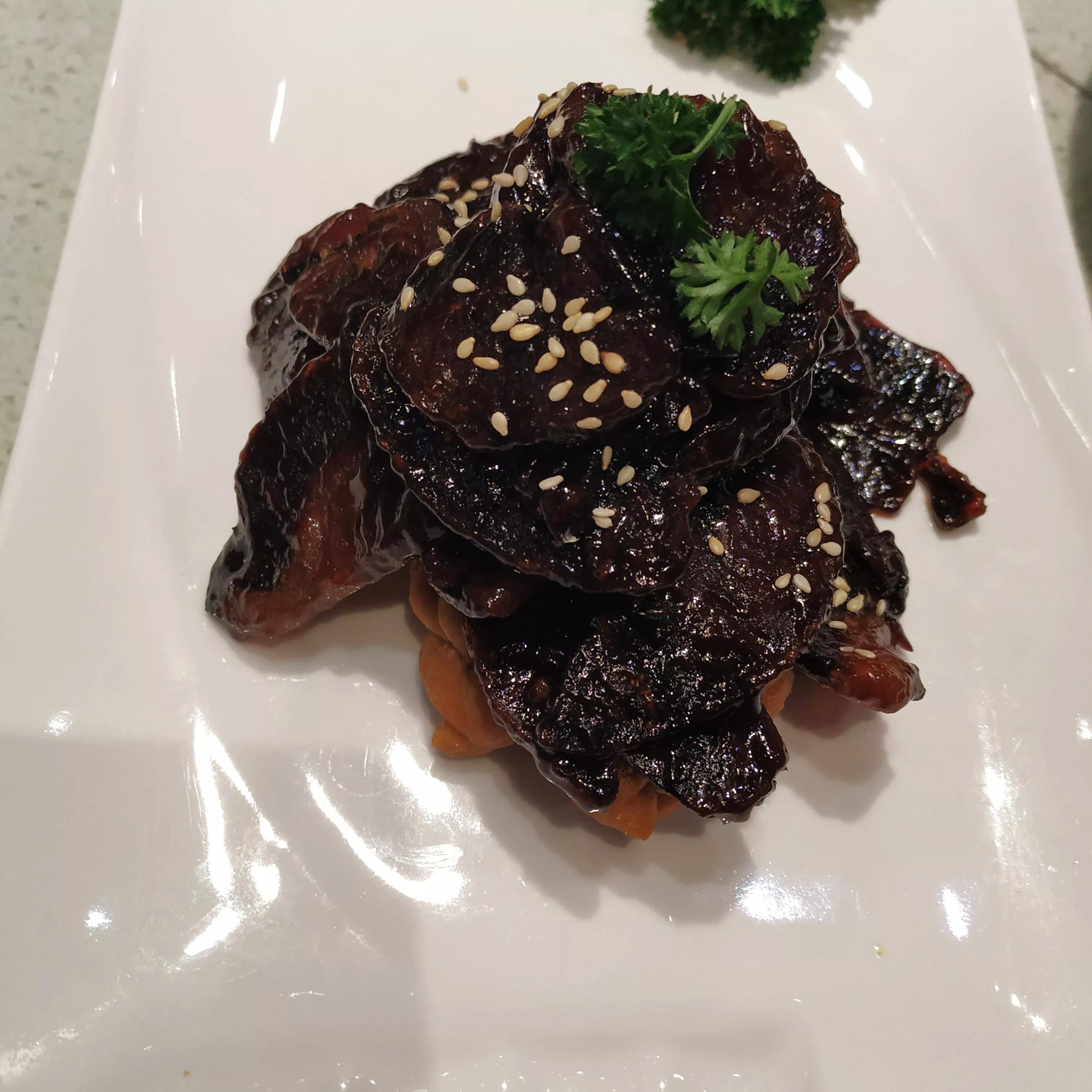 在银川的迎宾楼除了撩妹甩哥，还有100+般的饭醉场面出镜……