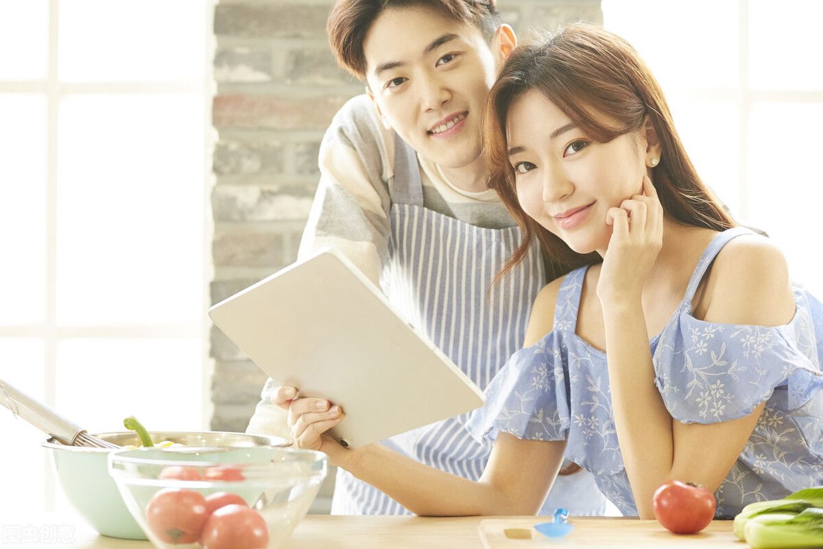 孩子着迷玩手机，居然和性教育有关——附儿童性教育必读书单