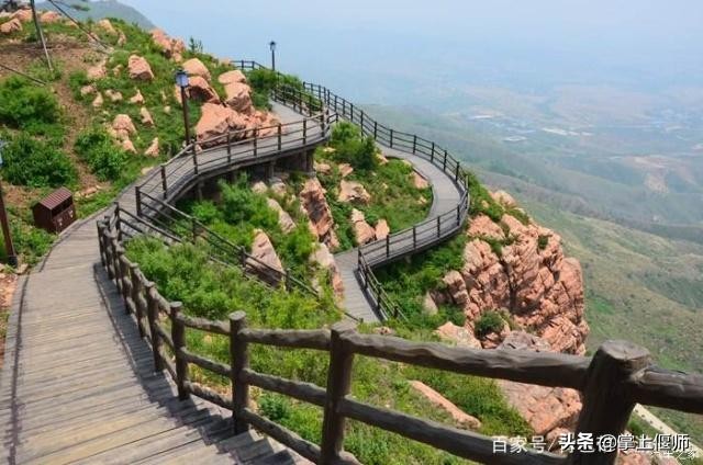 洛阳市万安山山顶,人间仙境万安山