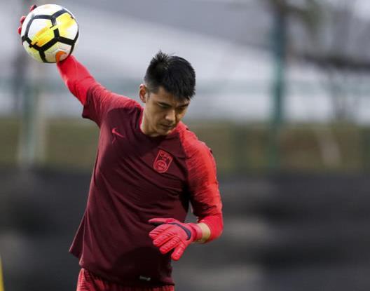 曾诚受伤亚冠,打破队史纪录曾诚仍有望赶上亚冠