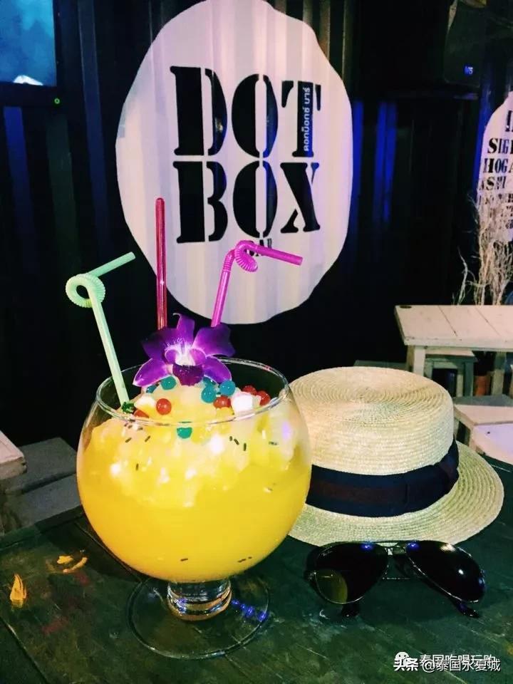 泰国小火车夜市美食攻略,泰国曼谷夜市街头美食