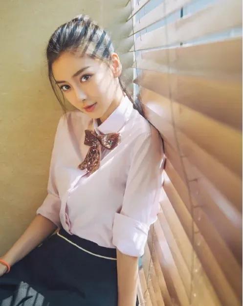 迪丽热巴薄唇,把迪丽热巴换成黄金比例脸