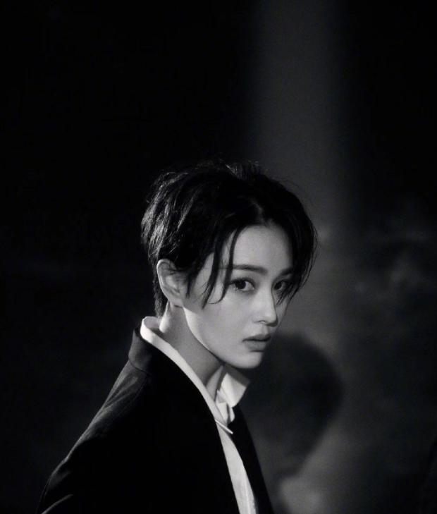 张馨予找代购被骗怎么回事,张馨予买的消毒液是真的吗