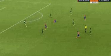 足球比赛中长传,足球中有多少种传球方式