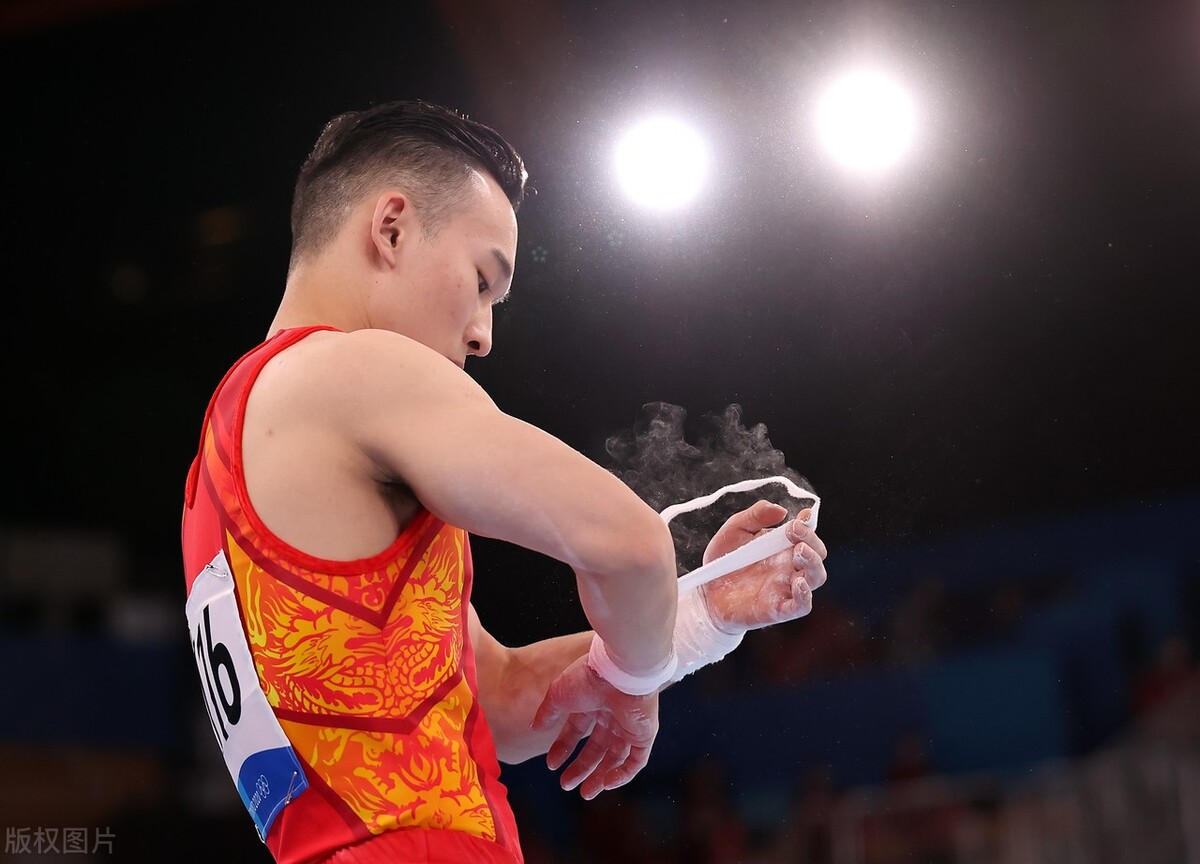 肖若腾领奖台,肖若腾世锦赛自由体操