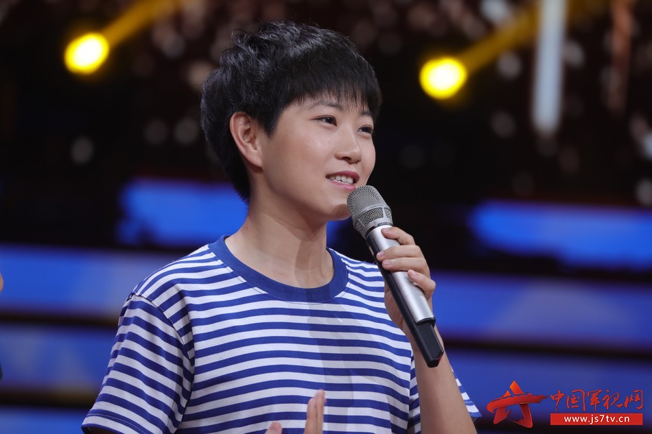 开展讲述军人故事弘扬军人精神,唱响军歌并讲述军歌背后的故事