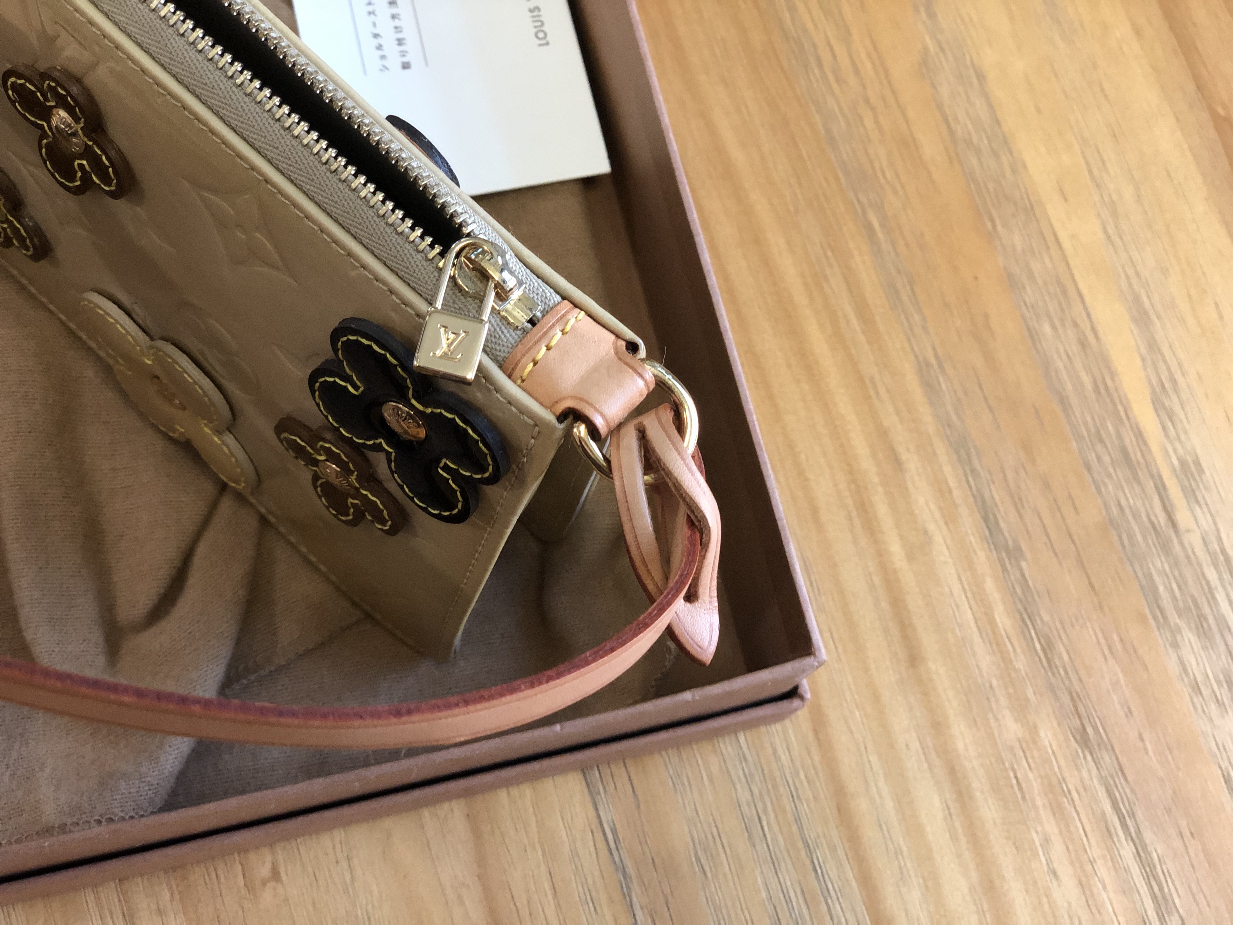 lv复古丹宁麻将包,lv路易威登专柜五合一麻将包粉色