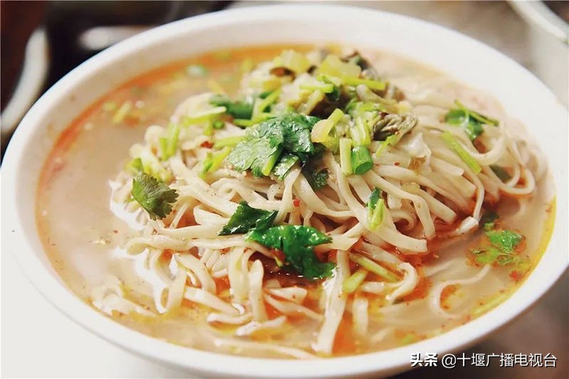 十堰本土特色美食小吃,十堰适合一个人去吃的美食