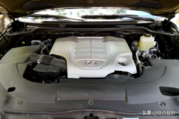 雷克萨斯lx570和揽胜拔河,雷克萨斯lx570极限越野挑战