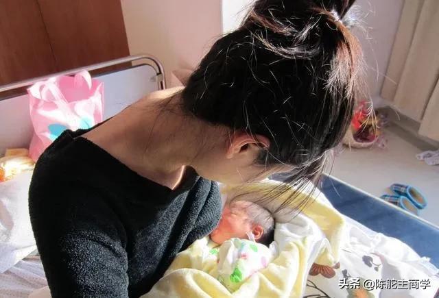 宝妈如何抓住自媒体风口增加收入,带娃做自媒体怎么收益