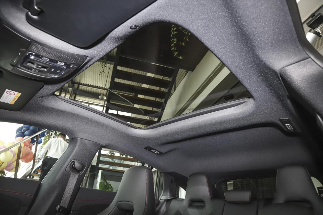 奔驰CLA200座椅,奔驰cla200座椅全包