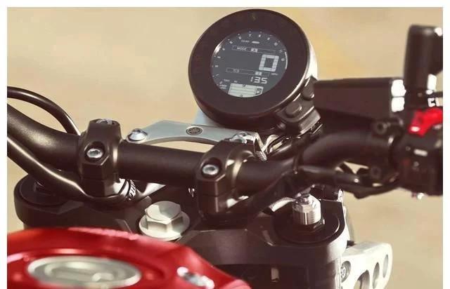 雅马哈xsr900和杜卡迪自游800,雅马哈xsr900复古仿赛首次亮相