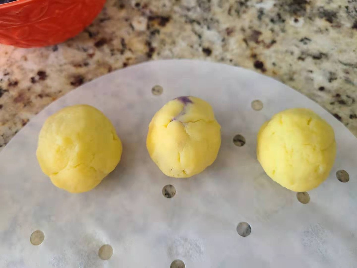 栗子豆沙奶黄椰香酥皮月饼,拉丝麻薯酥皮月饼的奶黄怎么做