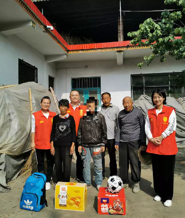 共青团关爱建档立卡贫困青年,共青团帮助青少年