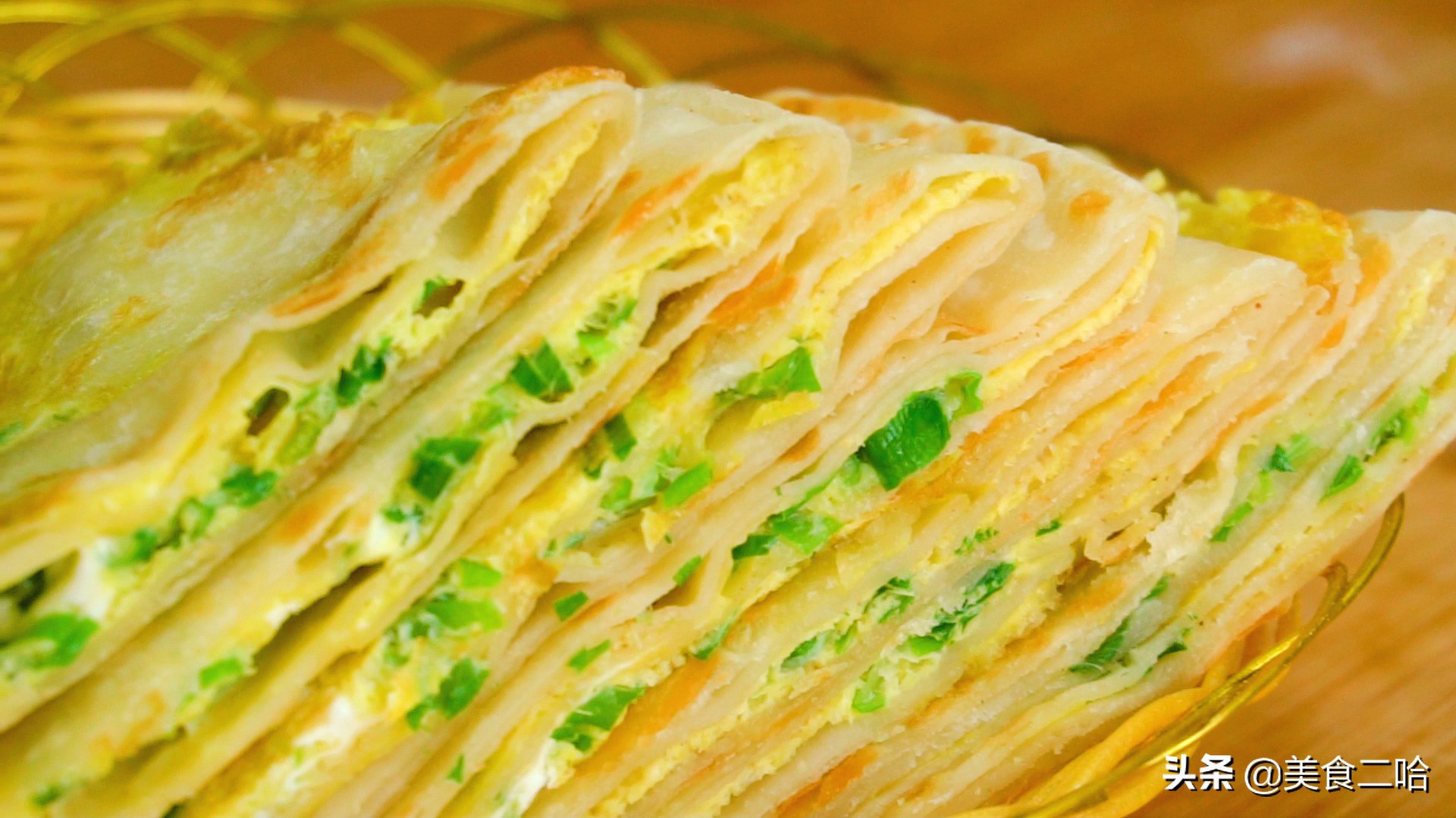 鸡蛋灌饼如何正确制作,早餐鸡蛋灌饼零失败的做法
