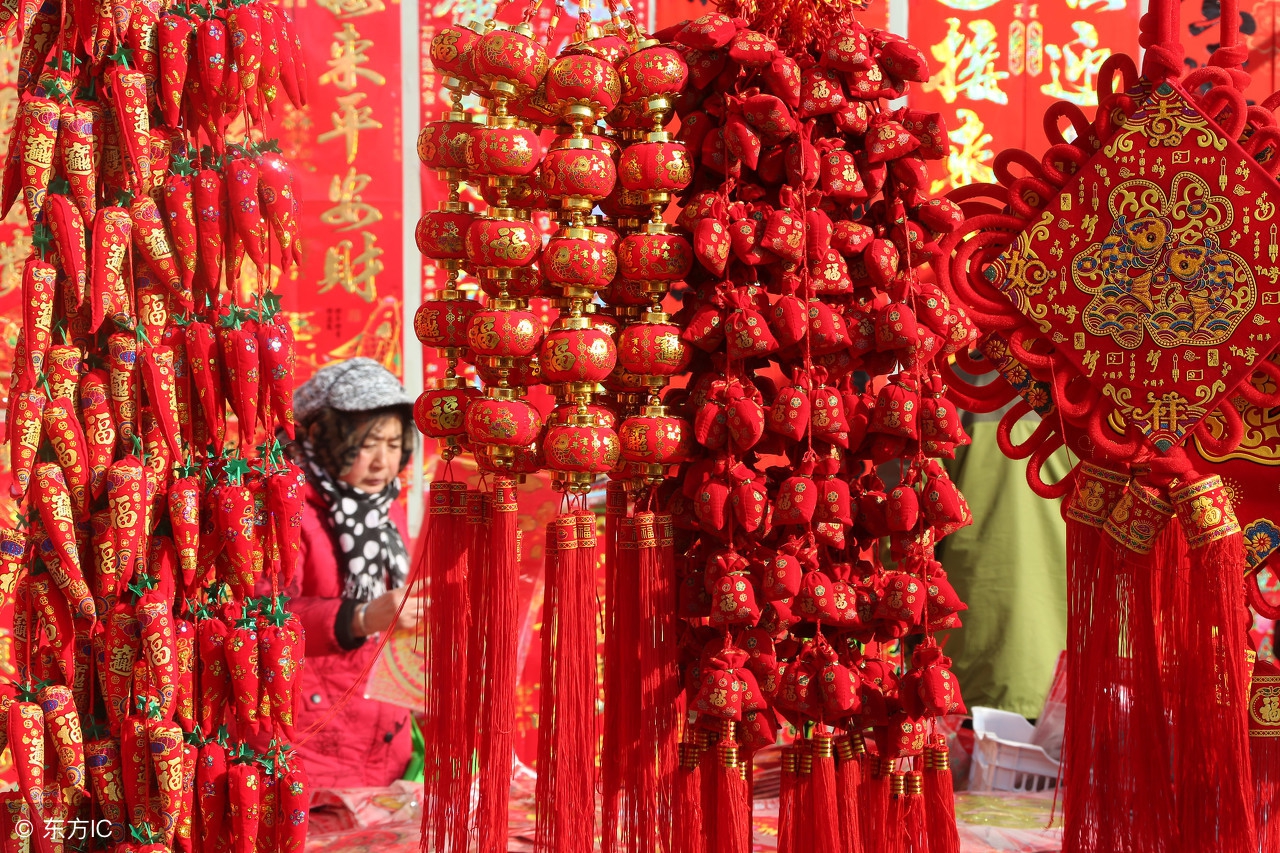 春节古诗和译文,1-3年级春节古诗四句