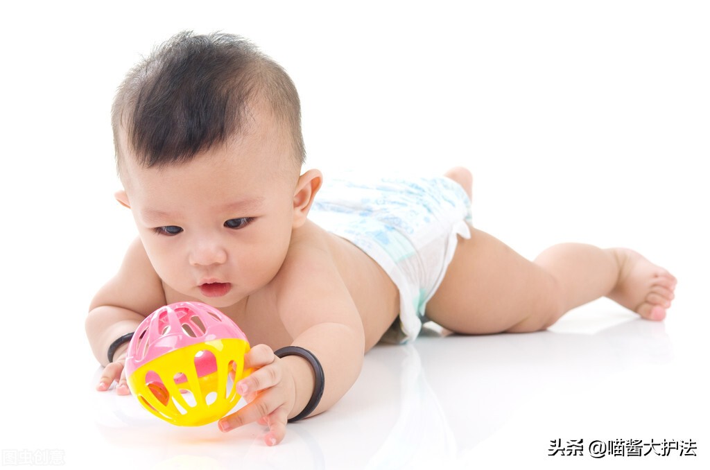 宝宝红屁股了好难过,宝宝红屁股了怎么回击