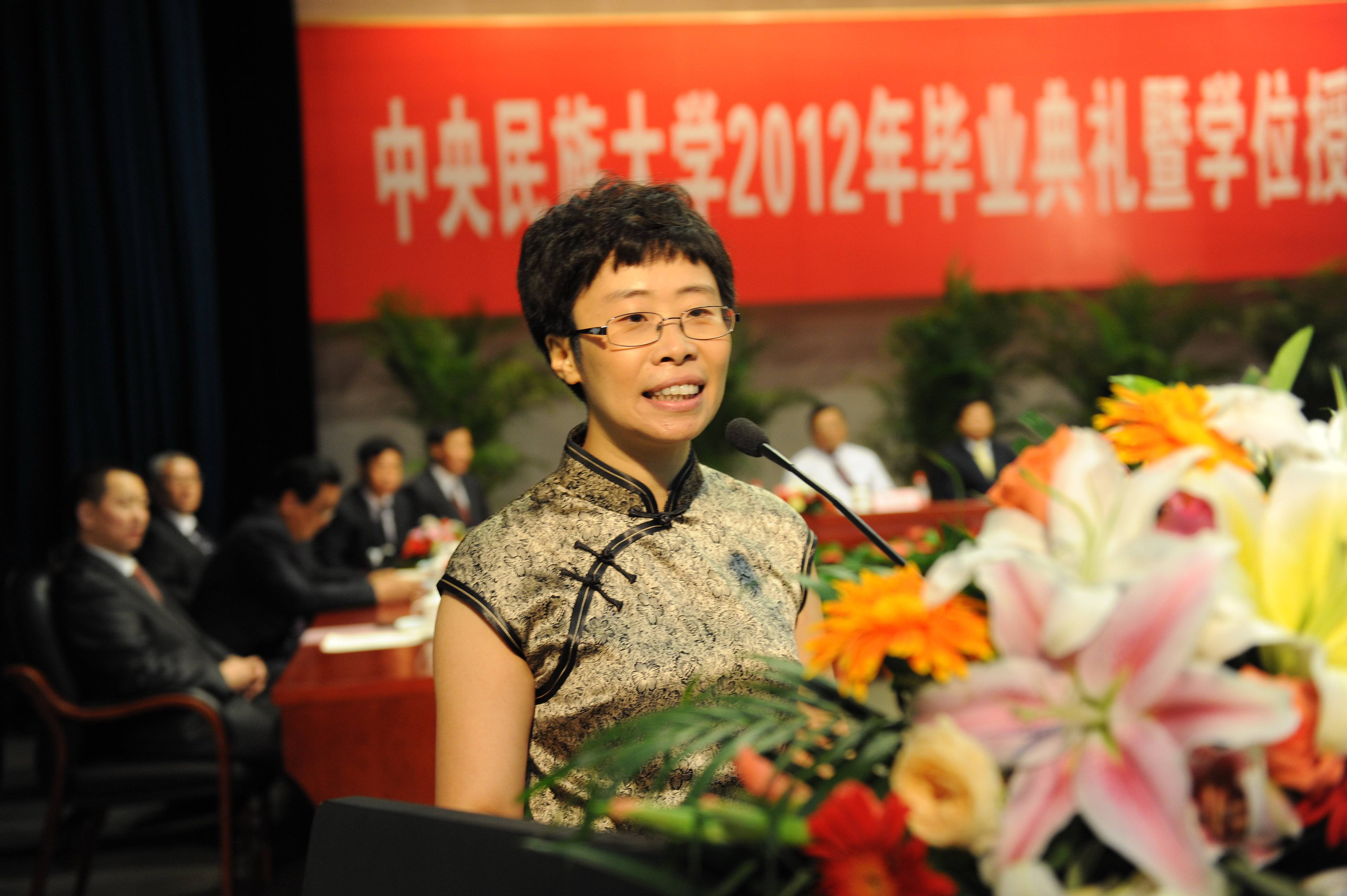 蒙曼和于丹谁演讲得好,蒙曼和于丹谁的文化好