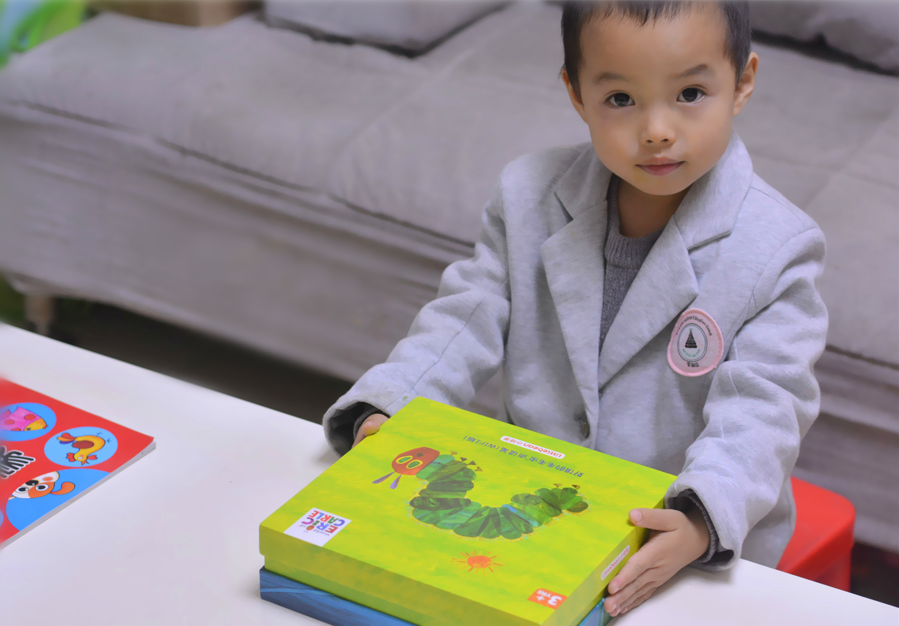 毛毛虫点读笔绘本入门,小彼恩和毛毛虫点读笔是什么关系