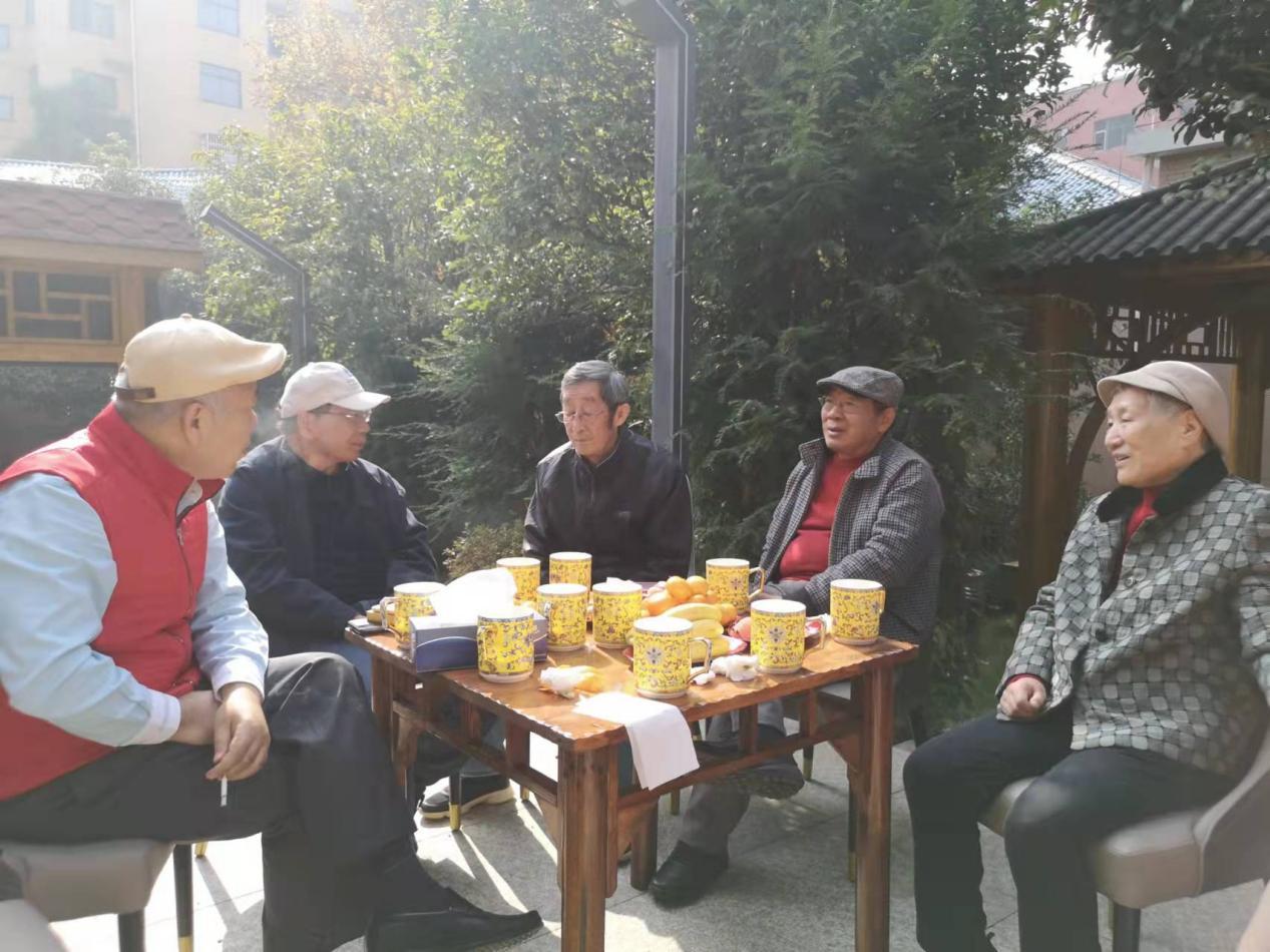 市老领导一行莅临通全达共话大健康