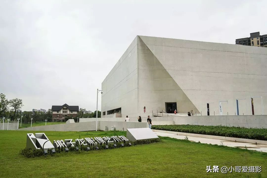 旅游打卡拍照,长沙旅游拍照姿势大全