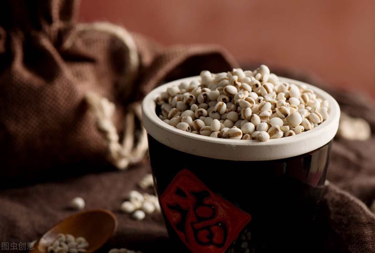 长夏防湿，3个小方法教你防止湿气入体，常吃4种食物和湿气说再见