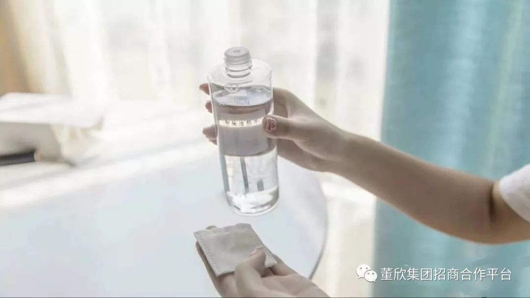 护肤之道不要第一步就出错,每天护肤第一步要用什么水