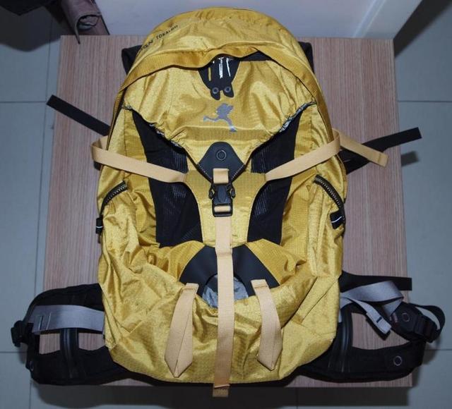 露营户外装备背包,户外装备轻便背包推荐