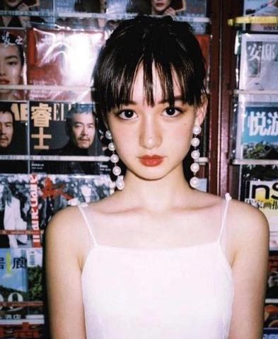 圆脸如何选配饰好看女,大圆脸女生适合的发型显年轻