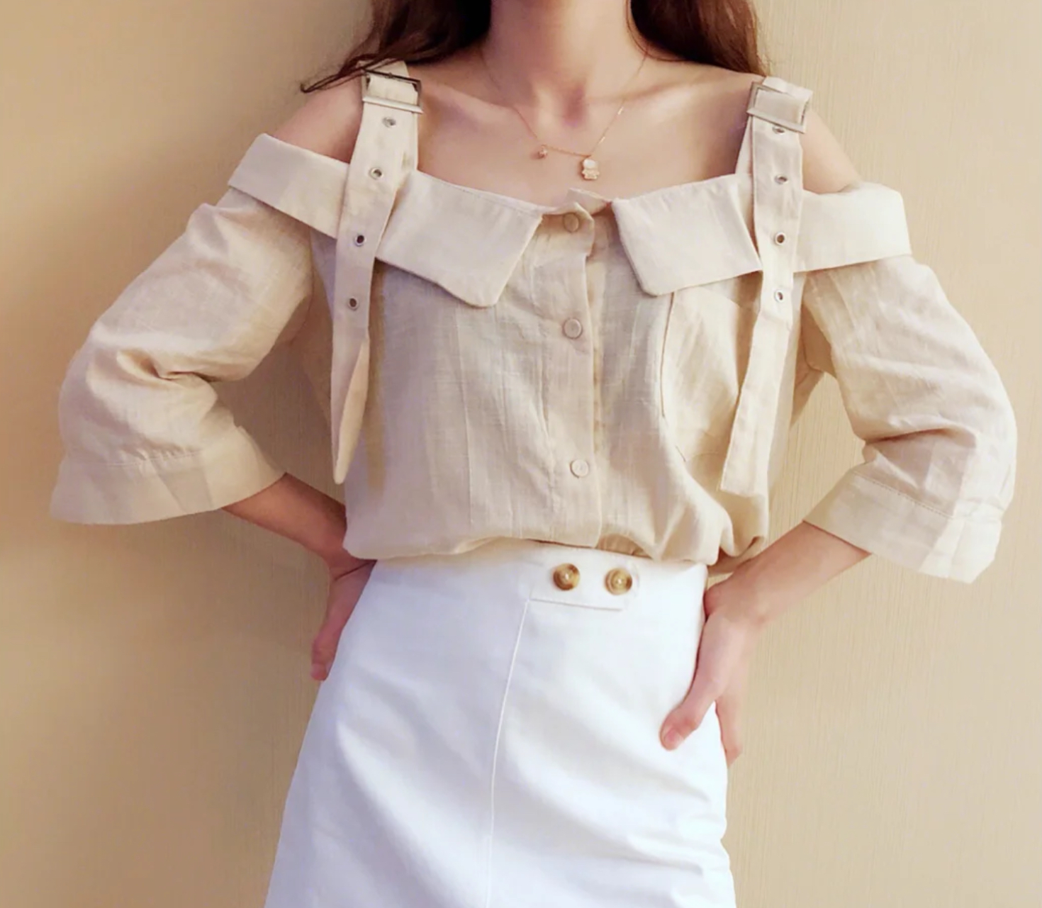 平胸的女孩是怎样的,平胸女人有气质