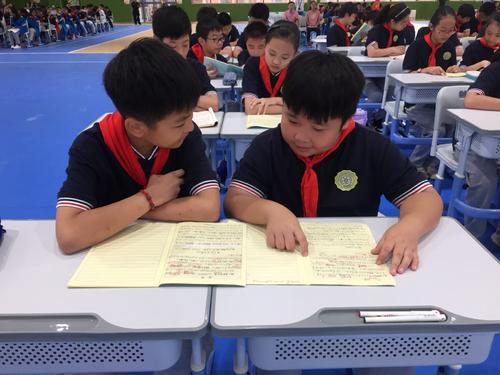 初中男孩讨厌老师,初中时男生自认为帅气行为