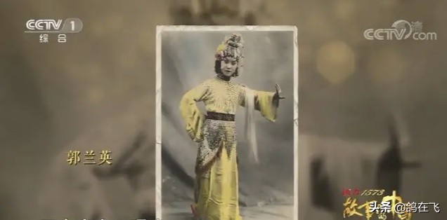 她4岁出道6岁上春晚,她4岁就出道