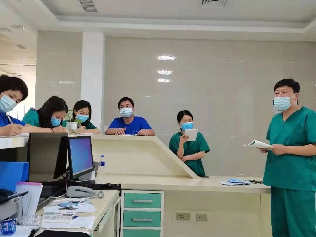 历史终将铭记这难忘的抗疫故事,在中国抗疫故事中汲取向上力量