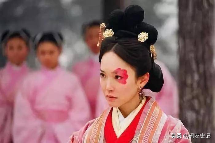 齐宣王钟无艳夏迎春的故事,钟无艳夏迎春齐宣王大婚