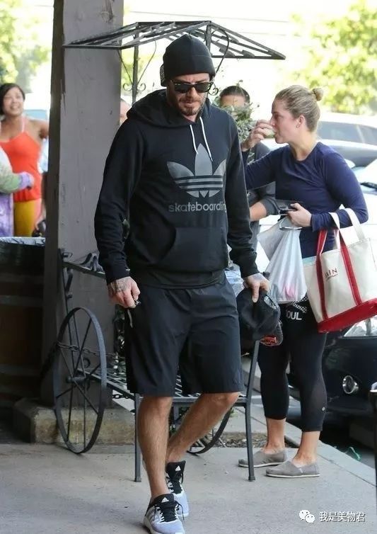 男士健身房练腿部器材,健身房运动装备推荐男