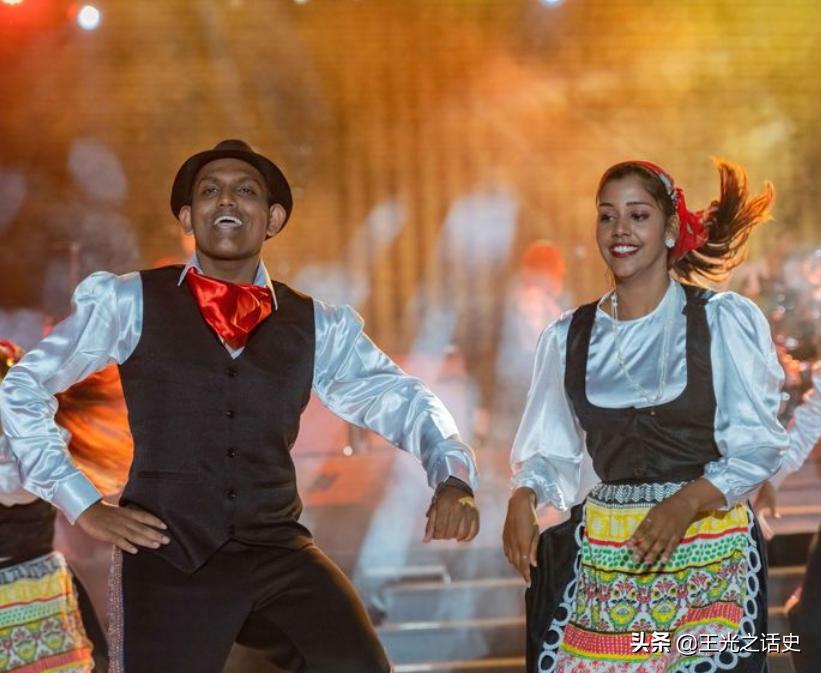 李嘉欣是汉族还是葡萄牙人,李嘉欣为什么是葡萄牙国籍