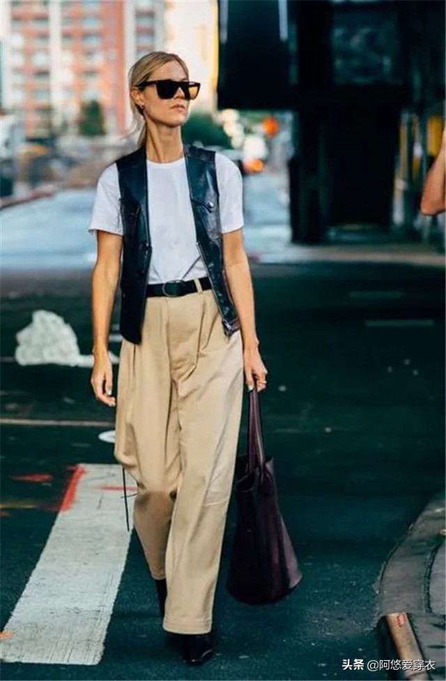 今年流行的“卡其裤”怎么搭？与其打扮时髦，不如穿得高级又显白