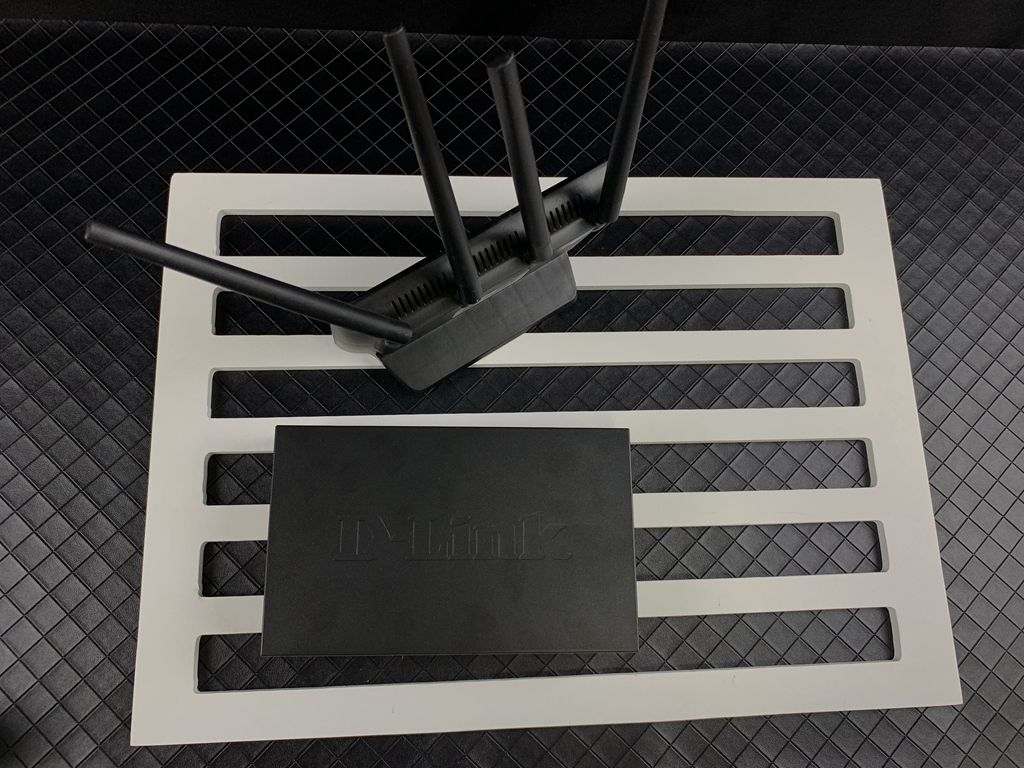 同事“上班摸鱼”，原来企业级路由器可以“锁住”