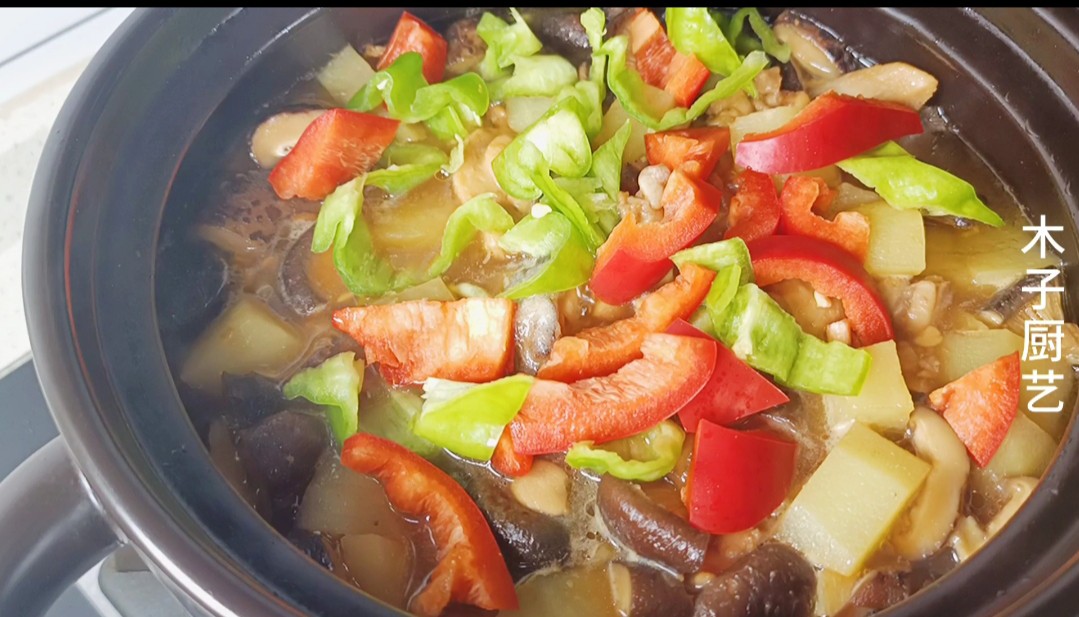 大厨教你做黄焖鸡不用下馆子,大厨教你做黄焖鸡学会不用下馆子