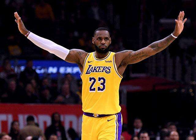 体坛50大运动员,2020年c罗和梅西谁赢了