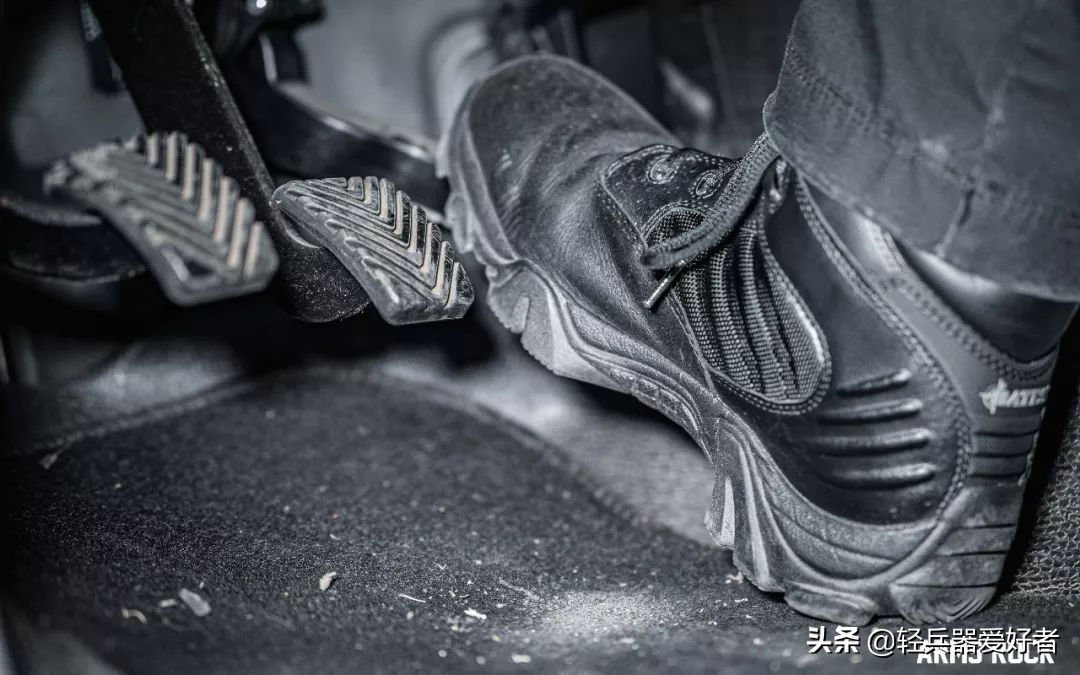 军靴防潮,作战靴真的适合日常穿吗