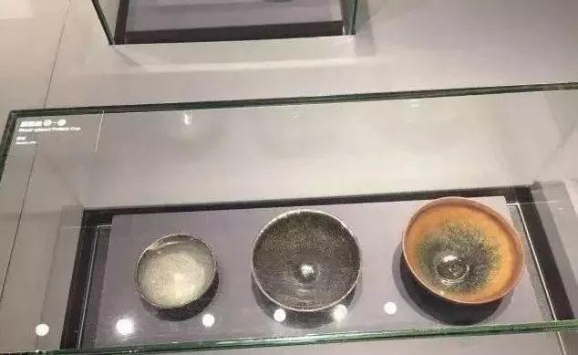 建盏灰背种类,建盏银霜与灰被区别