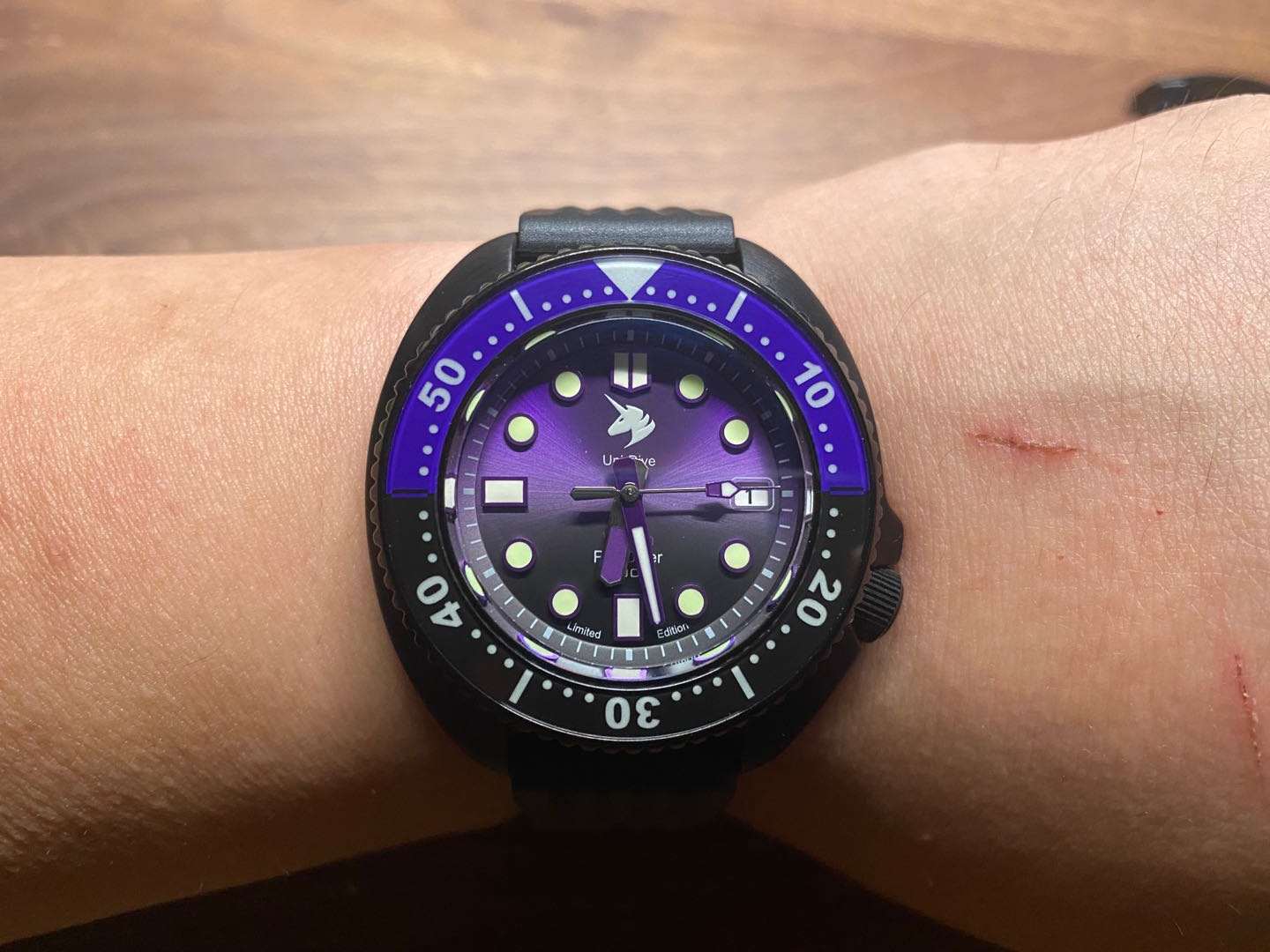 全新毒液测评,国产版毒液开箱