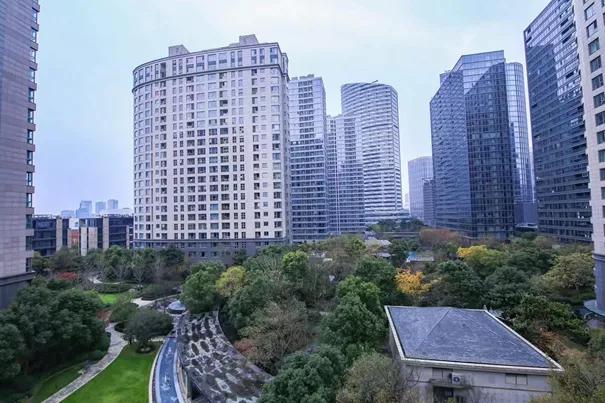 最近网剧里的房子，有点无力吐槽