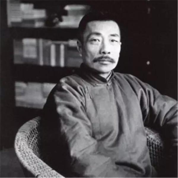 一场震动东亚的葬礼，16位大人物抬棺，灵柩上附三个字：民族魂