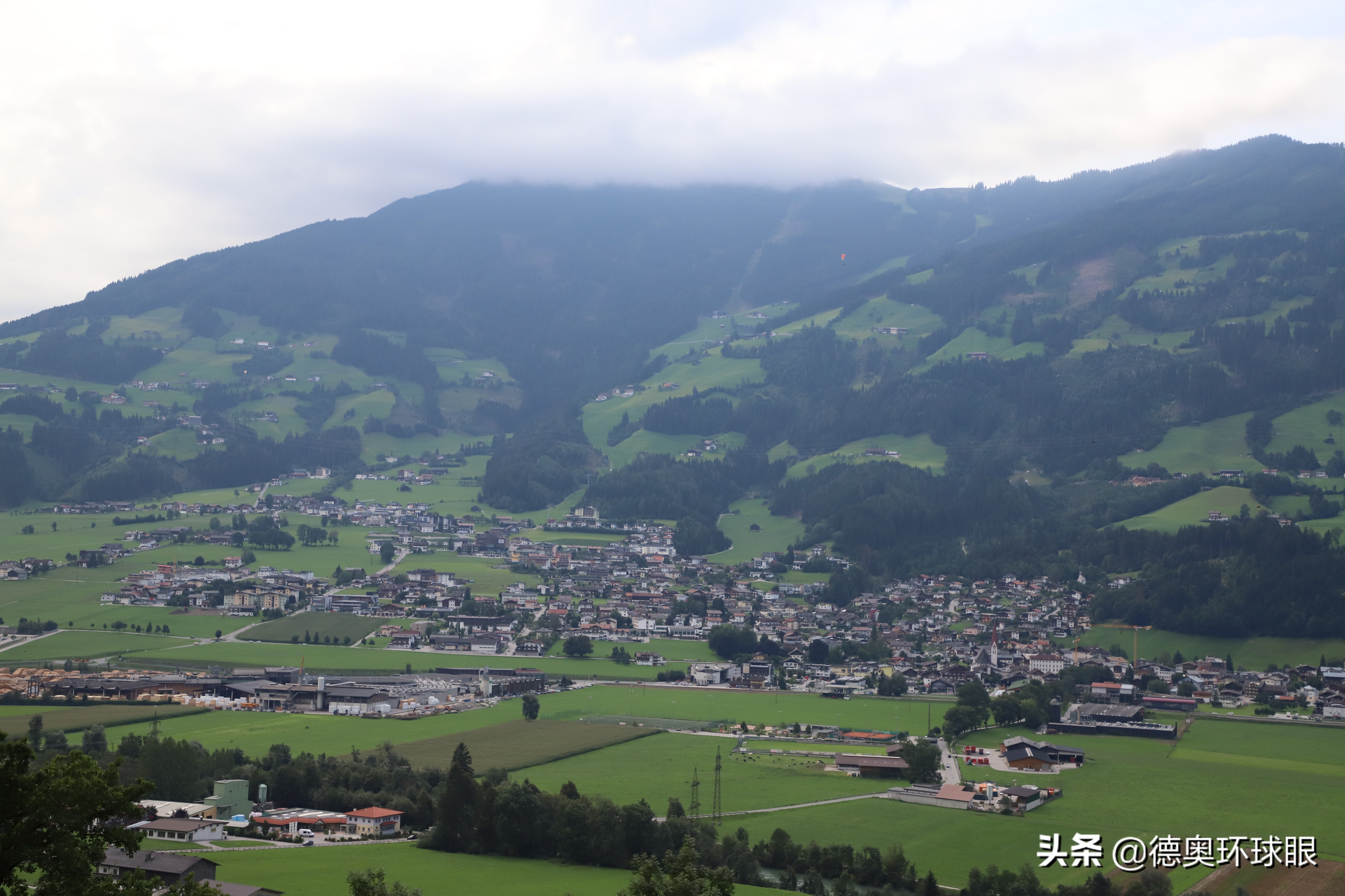 待疫情散去，春暖花开，一定要打卡的奥地利最美小镇（上篇）