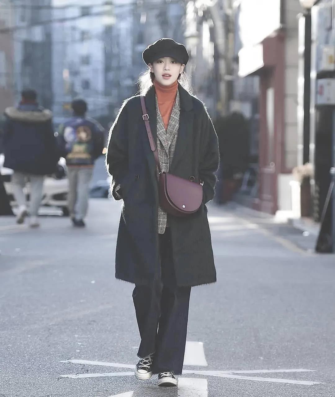 今天背什么|上海城隍庙的女孩都背斜挎包