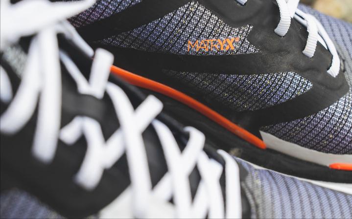 北面与萨洛蒙越野跑鞋有什么区别,北面越野跑鞋500测评