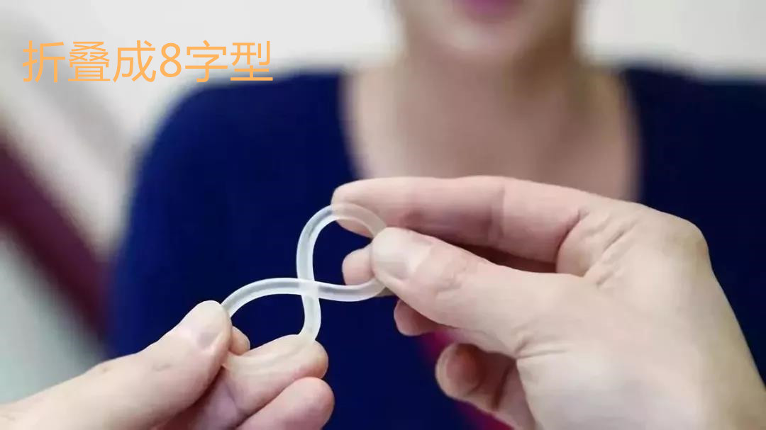 新生儿出生手握避孕环,新生儿手里抓着避孕环